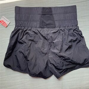 Black Athletic Shorts with Elastic Waistband and Quick-Dry Fabric